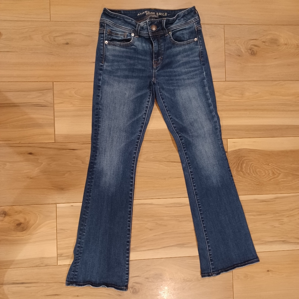 🦅 American Eagle Kick Boot Jeans